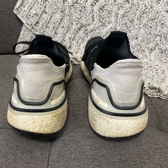 Adidas Oreo UltraBoost - Picture 4 of 8